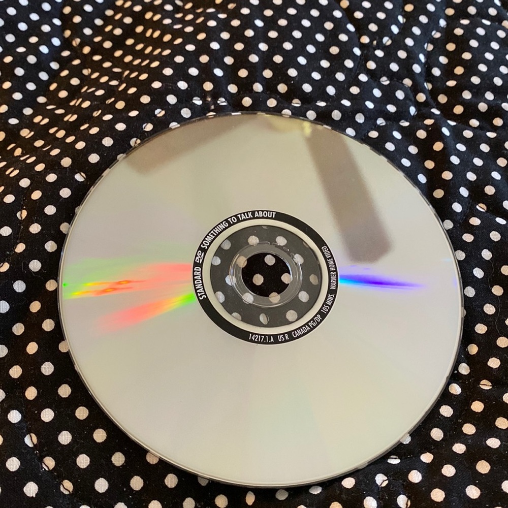 Gently used DVD, Something to talk about- two sided standard & Widescreen 🌼🌿